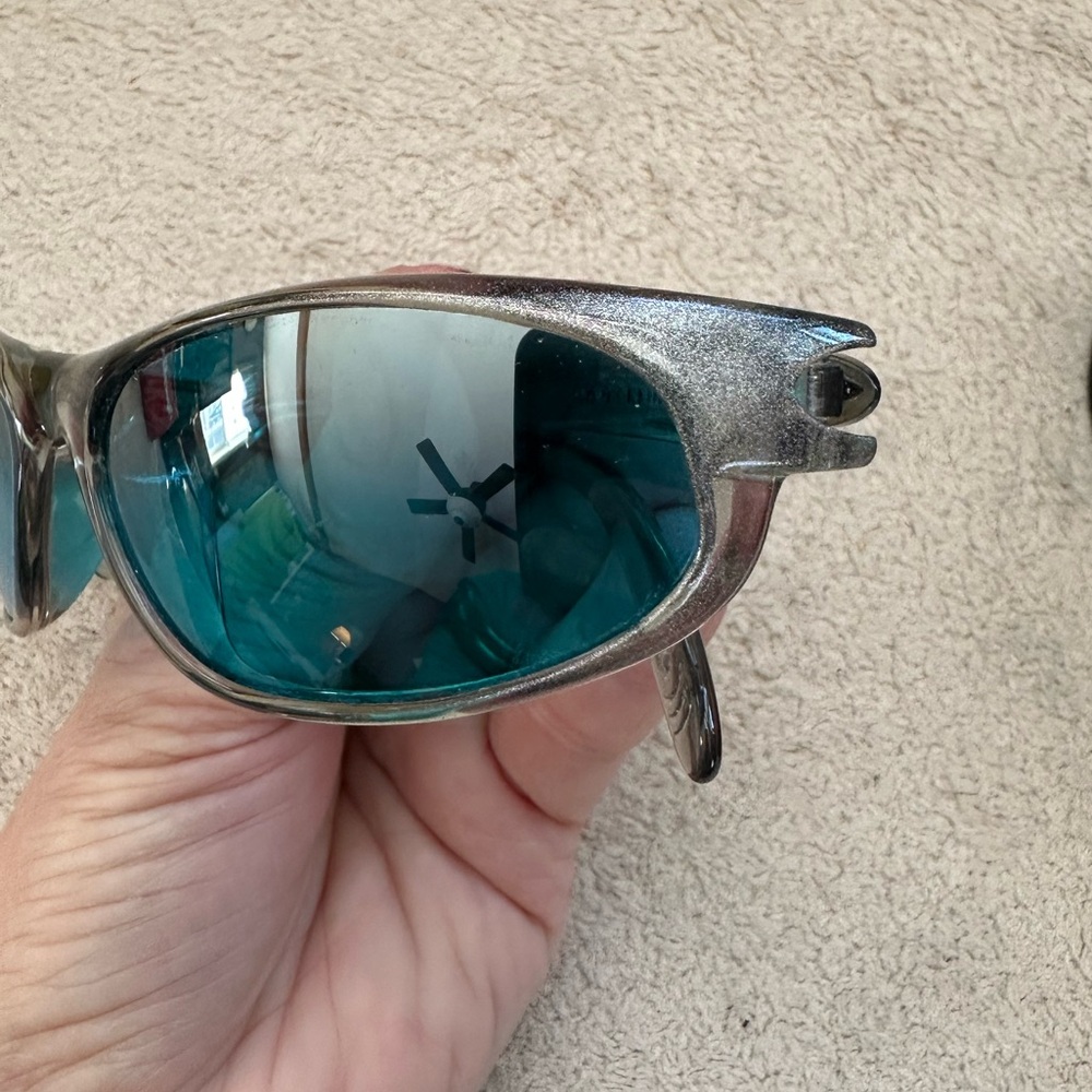 Killer Loop “Zenit” silver/gray metallic unisex Sunglasses with aqua blue lenses - Picture 4 of 8